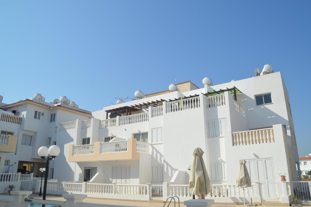 Kapparis Penthouse Apartment Paralimni Exterior photo