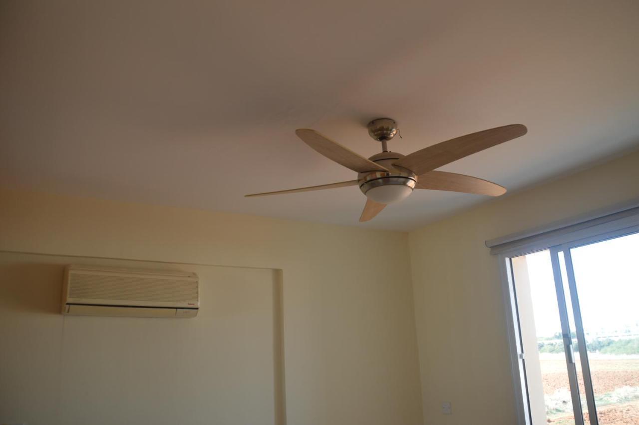 Kapparis Penthouse Apartment Paralimni Exterior photo